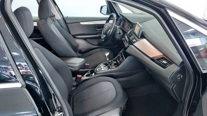 BMW 216d active tourer