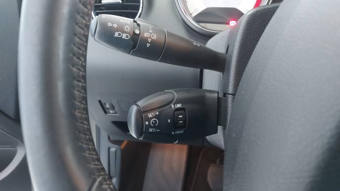 PEUGEOT 308 2.0 HDI 