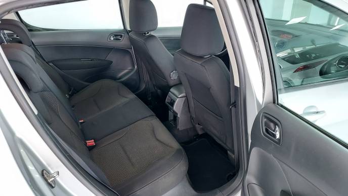 PEUGEOT 308 1.6 HDI