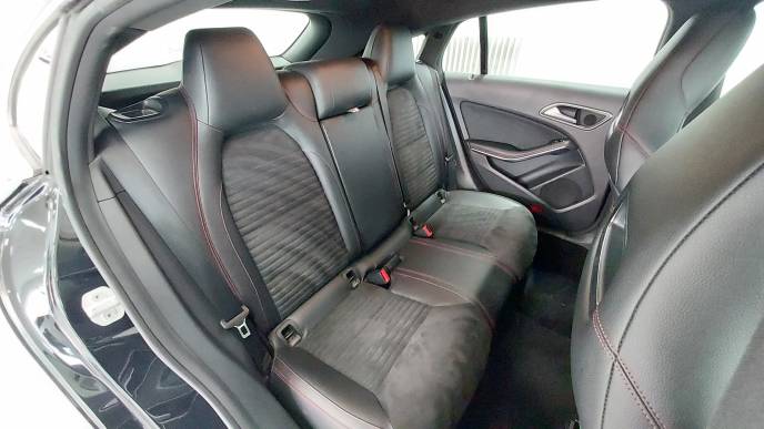 MERCEDES-BENZ CLA 200 CDI SB AMG LINE