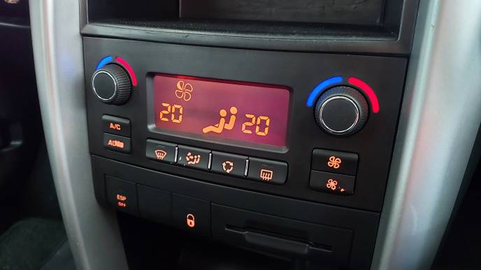 PEUGEOT 207 SPORT HDI