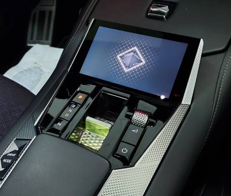 CITROEN DS4 BLUEHDI 130