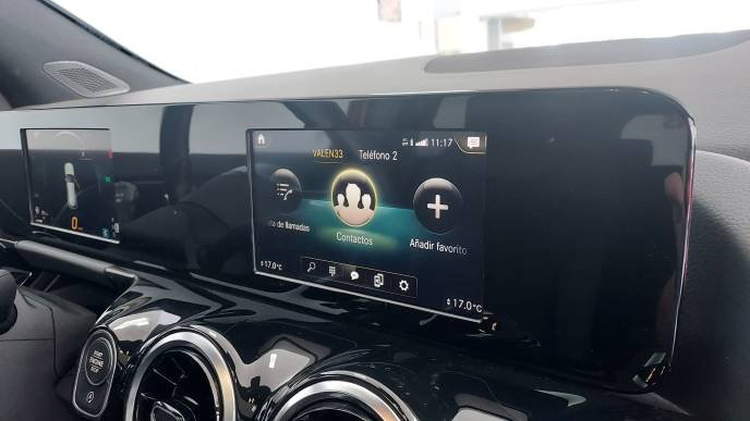 MERCEDES-BENZ GLA 200d AMG LINE