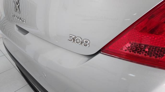 PEUGEOT 308 1.6 HDI