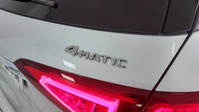 MERCEDES-BENZ GLE 300d 4MATIC