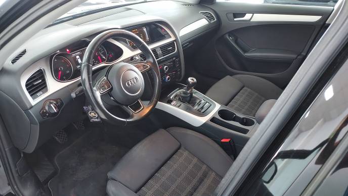 AUDI A4 AVANT 2.0 TDI SLINE