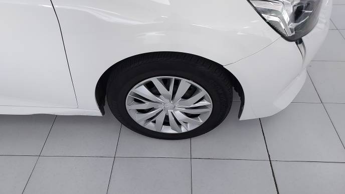 PEUGEOT 208 BLUEHDI 100