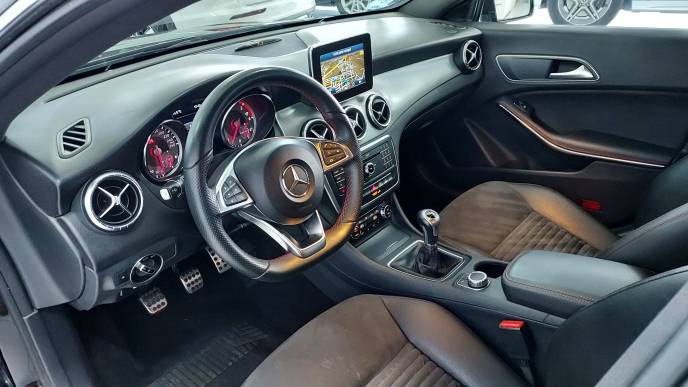 MERCEDES-BENZ CLA 200 CDI SB AMG LINE