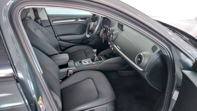 AUDI A3 1.6 TDI 116