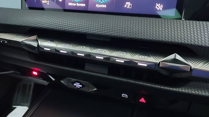 CITROEN DS4 BLUEHDI 130