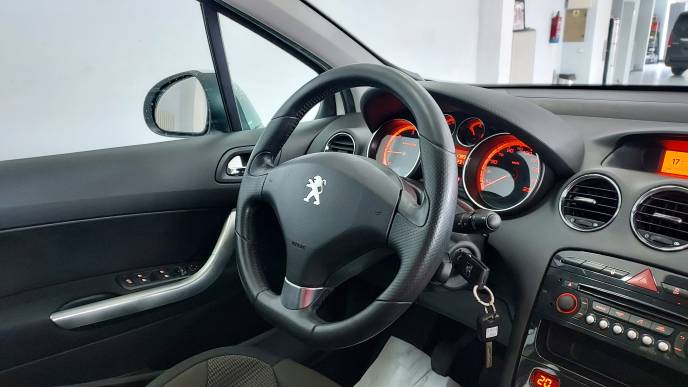 PEUGEOT 308 HDI 92