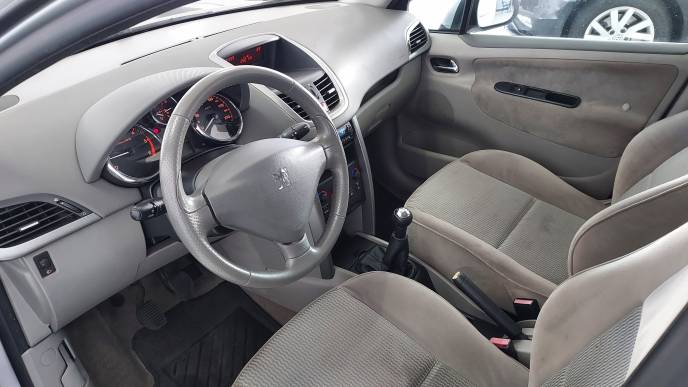 PEUGEOT 207 HDI 90