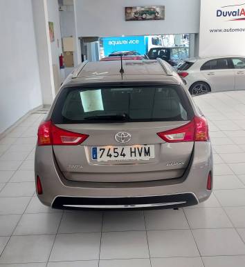 TOYOTA AURIS TOURING 90D