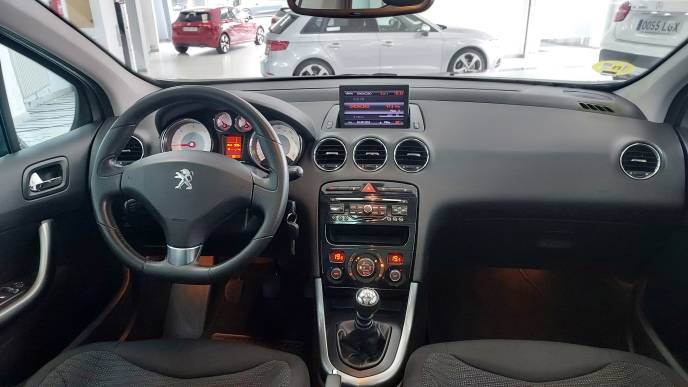 PEUGEOT 308 2.0 HDI 