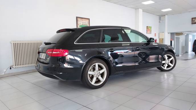 AUDI A4 AVANT 2.0 TDI SLINE