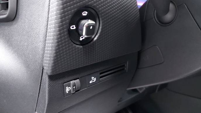 CITROEN DS4 BLUEHDI 130