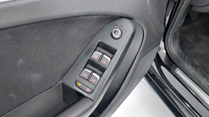 AUDI A4 AVANT 2.0 TDI SLINE