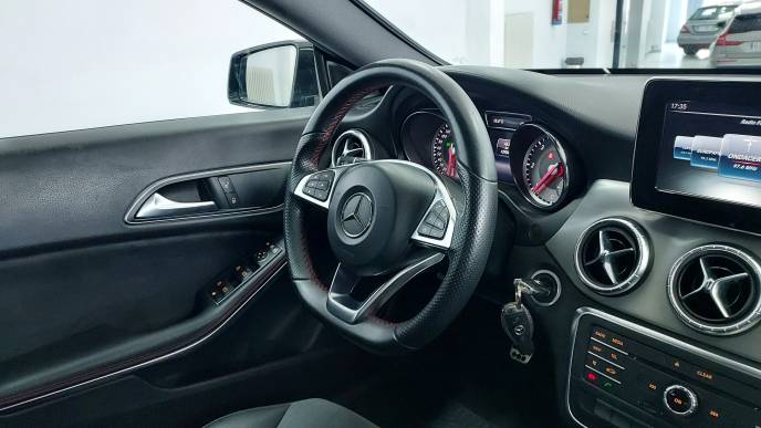 MERCEDES-BENZ CLA 200 CDI SB AMG LINE