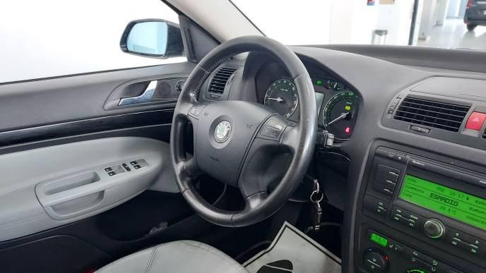 SKODA OCTAVIA 2.0 TDI DSG