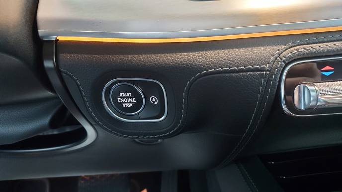 MERCEDES-BENZ GLE 300d 4MATIC