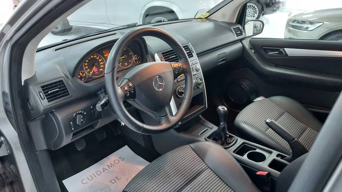 MERCEDES-BENZ A 160 CDI