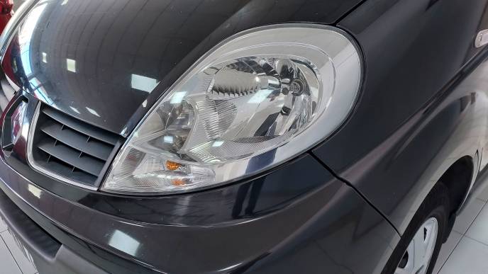 RENAULT TRAFIC 2.0 DCI 115