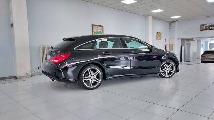 MERCEDES-BENZ CLA 200 CDI SB AMG LINE