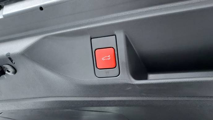 CITROEN DS4 BLUEHDI 130