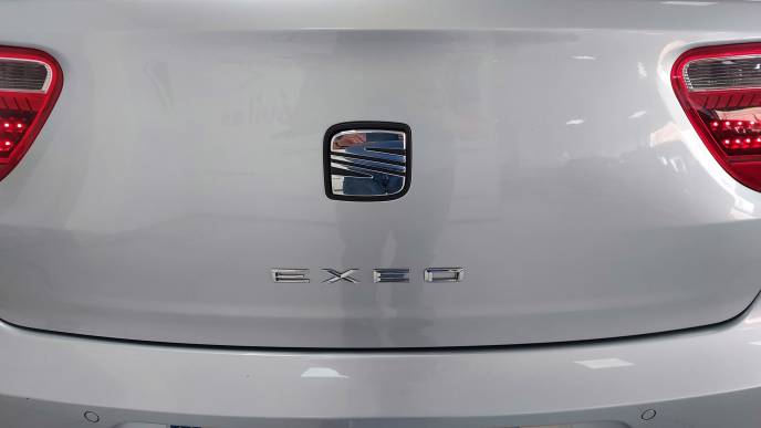 SEAT EXEO 2.0 TDI SPORT