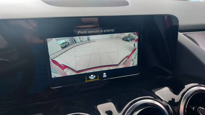 MERCEDES-BENZ GLA 200d AMG LINE