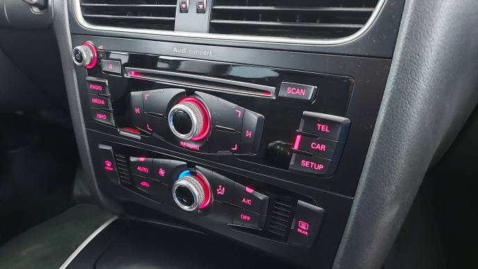 AUDI A4 AVANT 2.0 TDI SLINE