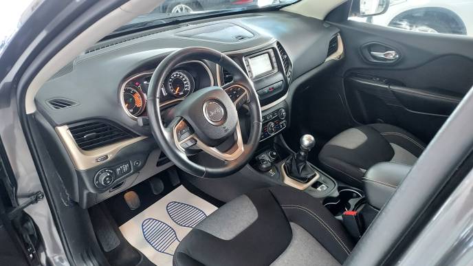JEEP CHEROKEE 2.0 CRD