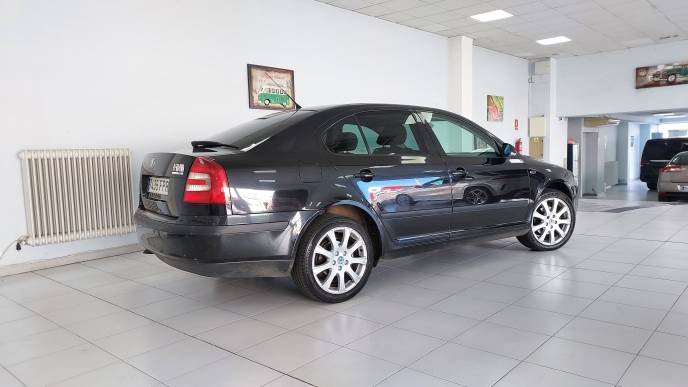 SKODA OCTAVIA 2.0 TDI DSG