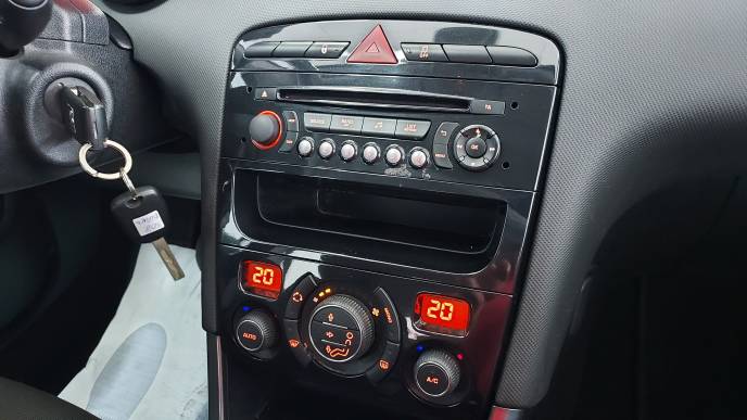 PEUGEOT 308 HDI 92