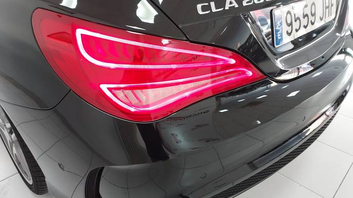 MERCEDES-BENZ CLA 200 CDI SB AMG LINE