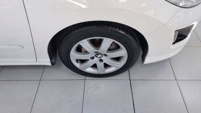 PEUGEOT 308 HDI 92