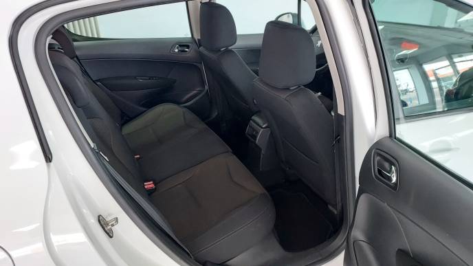 PEUGEOT 308 HDI 92