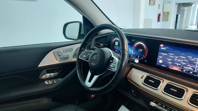 MERCEDES-BENZ GLE 300d 4MATIC