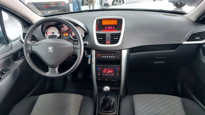 PEUGEOT 207 SPORT HDI