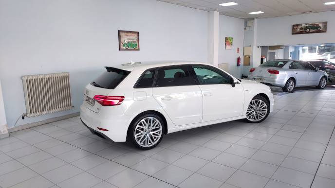 AUDI A3 SPORTBACK SLINE EDITION TDI