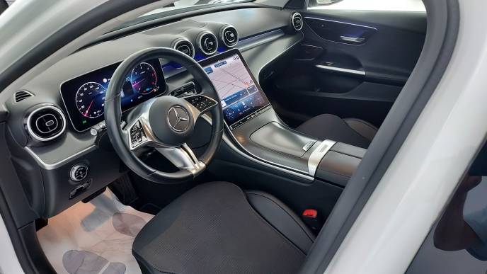 MERCEDES-BENZ C220d ESTATE