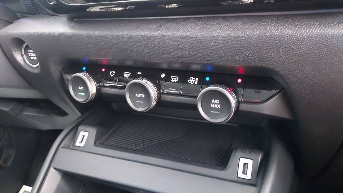 CITROEN C4 BLUEHDI 130