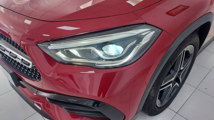MERCEDES-BENZ GLA 200d AMG LINE
