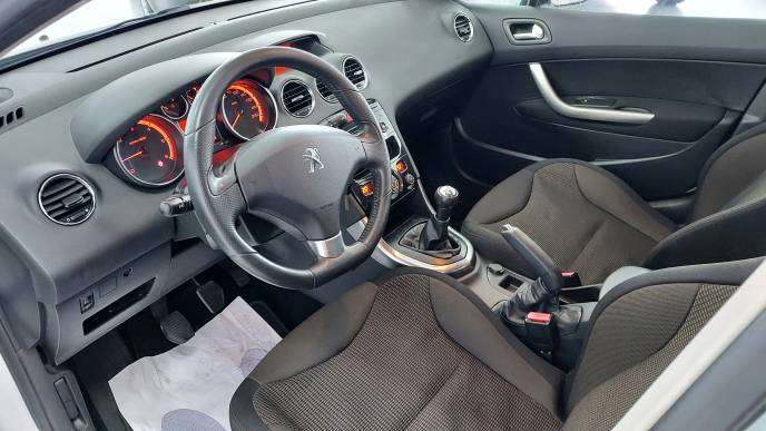 PEUGEOT 308 HDI 92